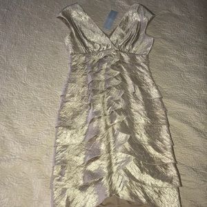 gold dress  // prom worthy